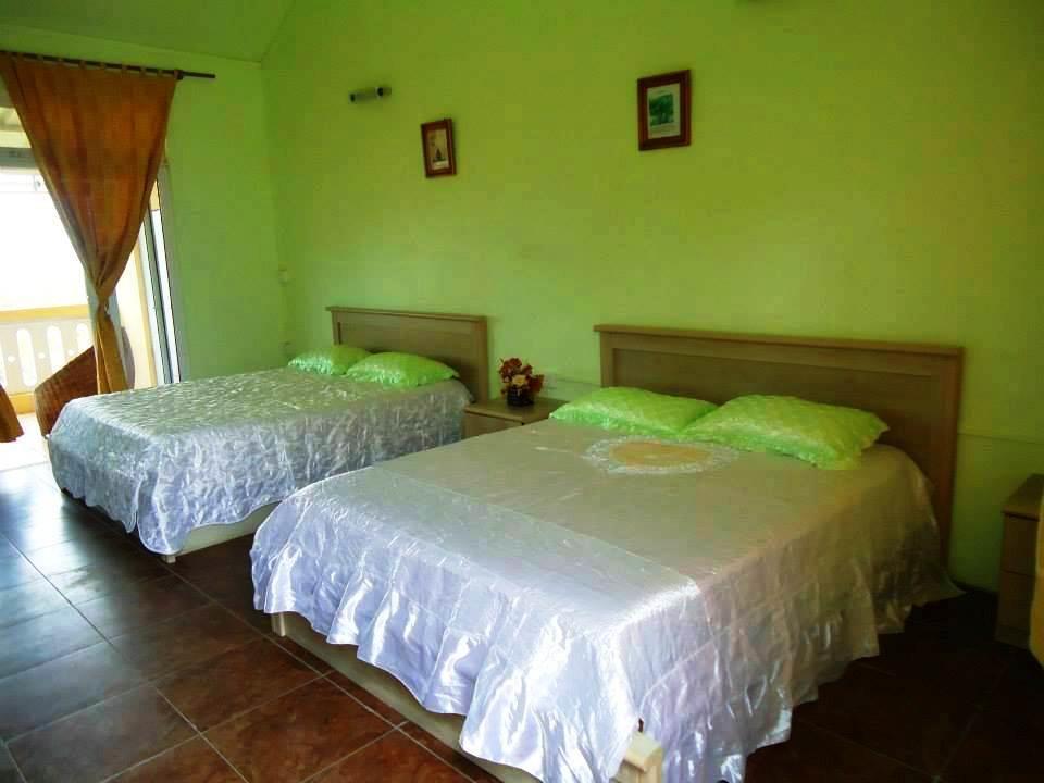 Coralie La Diffe'Rence Guest House Port Mathurin ภายนอก รูปภาพ